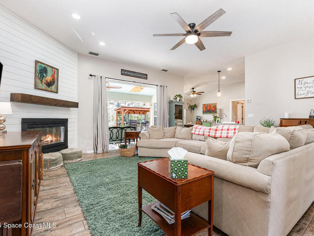 3905 Turkey Point Drive, Melbourne, FL 32934