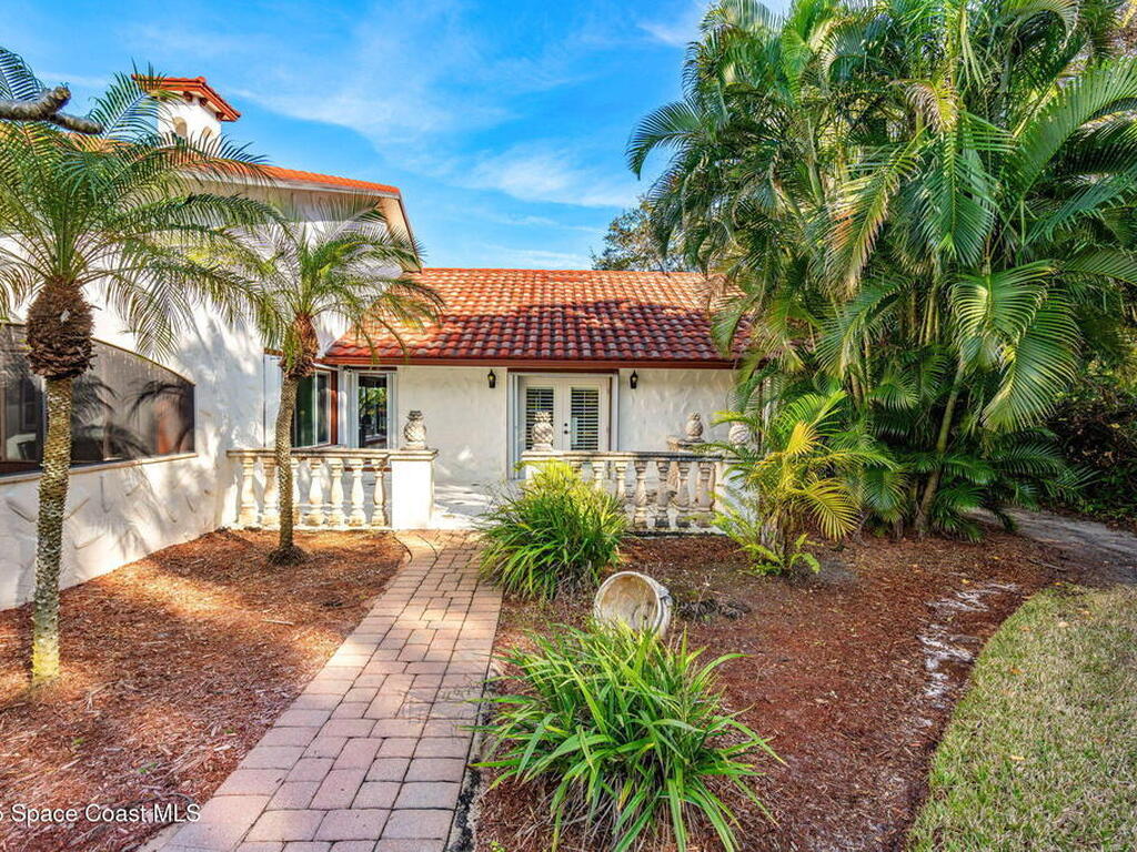 6215 S Tropical Trail, Merritt Island, FL 32952