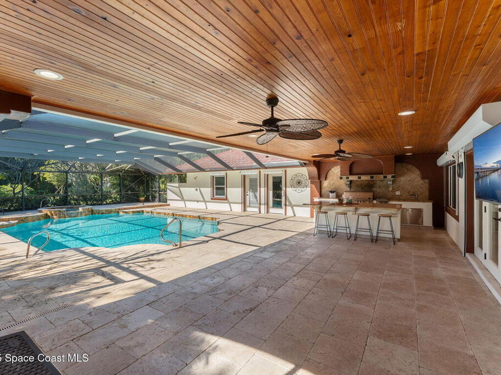 6215 S Tropical Trail, Merritt Island, FL 32952