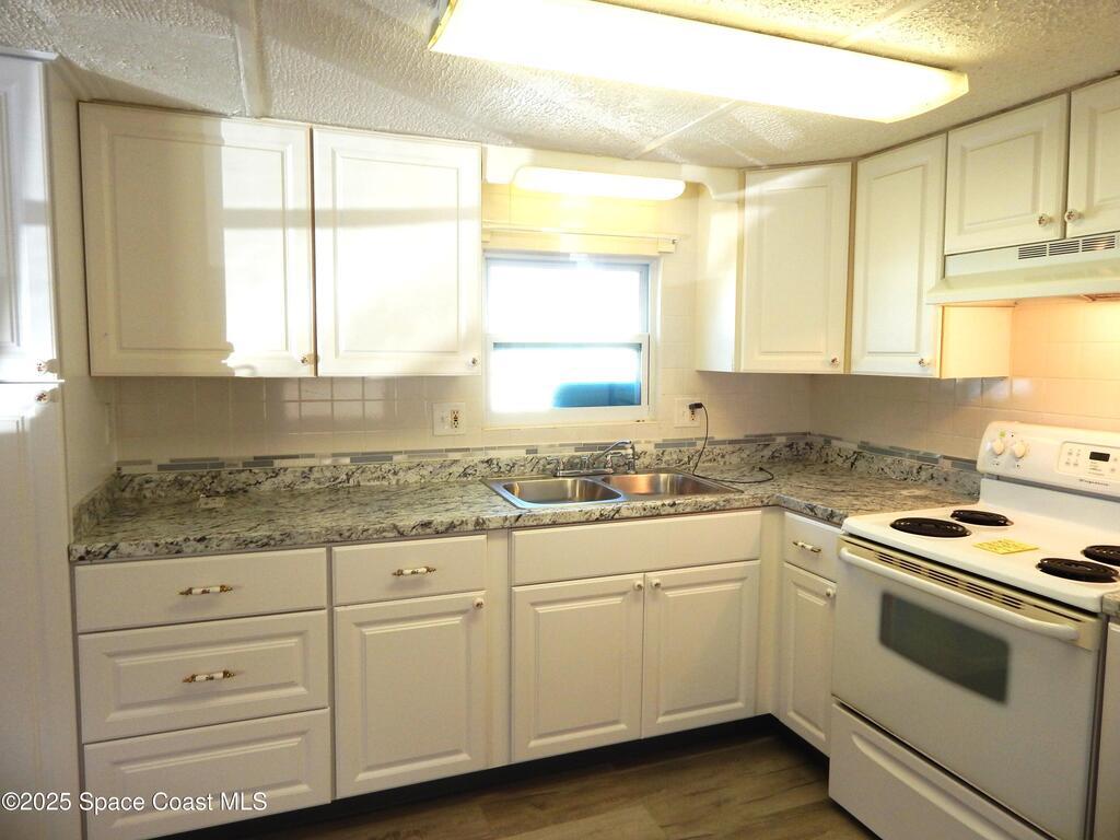 3077 Indian River Drive, Palm Bay, FL 32905