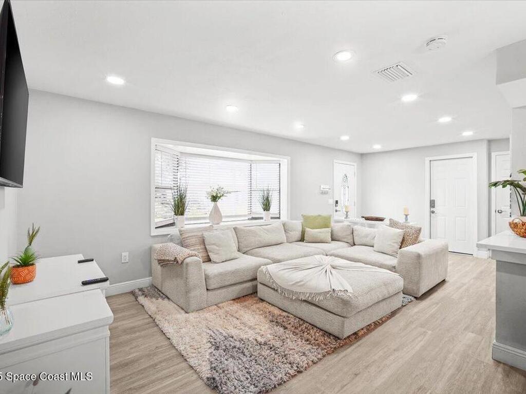 1481 Cowart Avenue, Melbourne, FL 32935