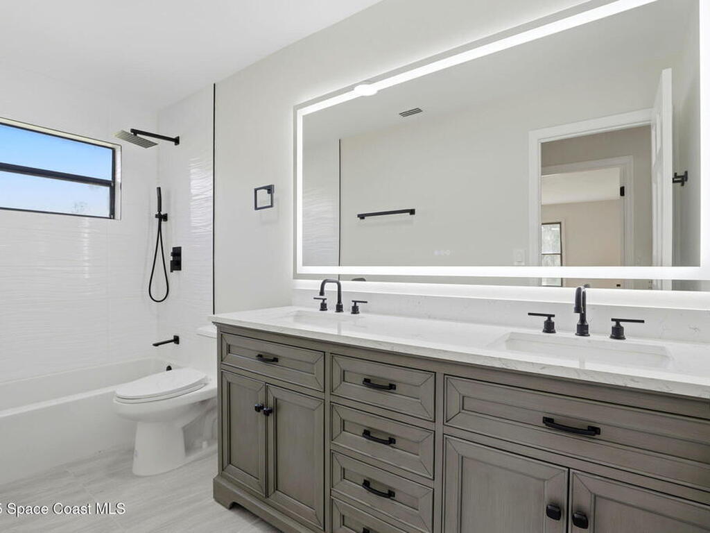 4900 Hidden Pine Place, Cocoa, FL 32926