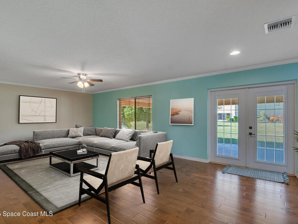 5595 45th Avenue, Vero Beach, FL 32967