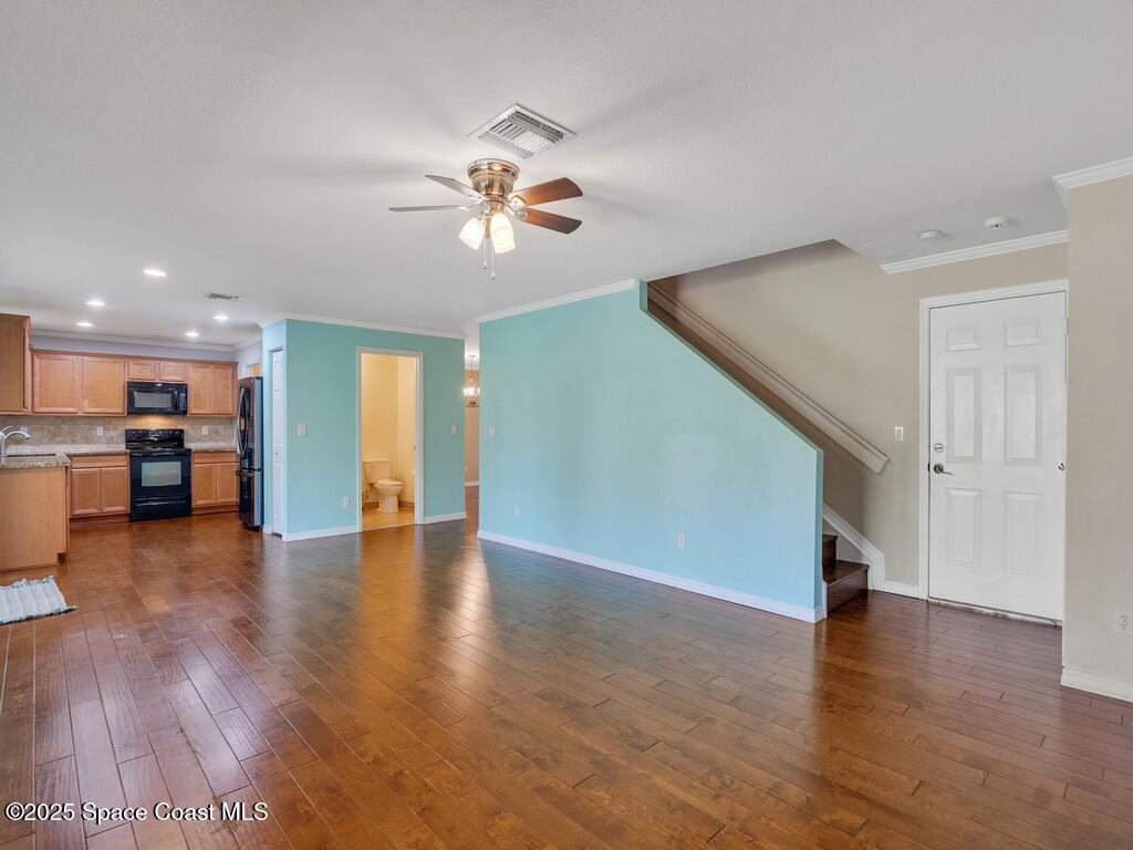 5595 45th Avenue, Vero Beach, FL 32967