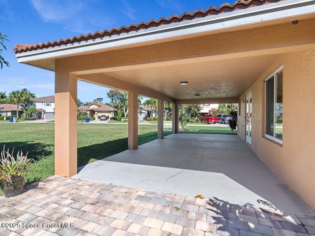 5595 45th Avenue, Vero Beach, FL 32967