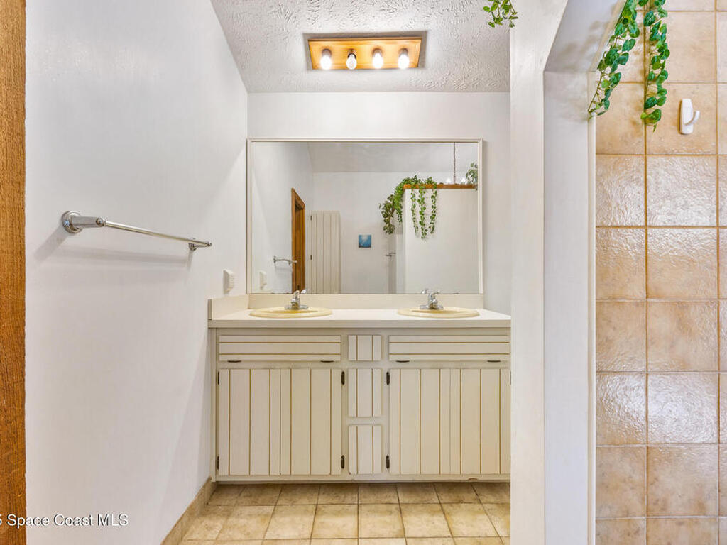 1007 Pineapple Avenue, Palm Bay, FL 32905