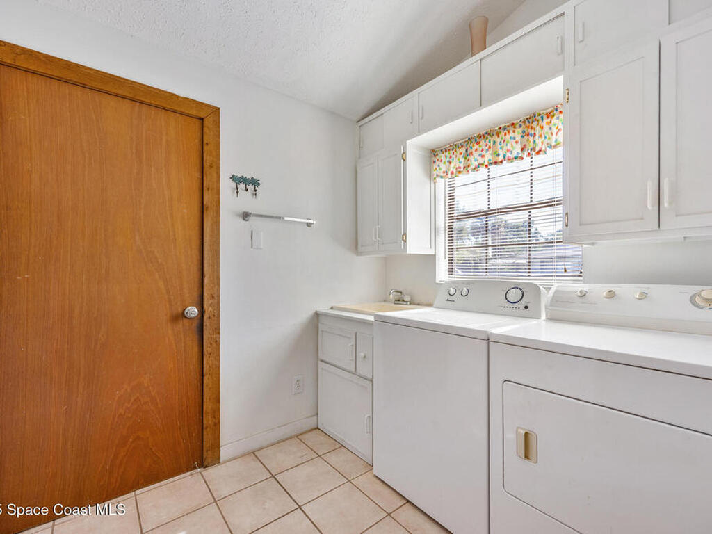 1007 Pineapple Avenue, Palm Bay, FL 32905