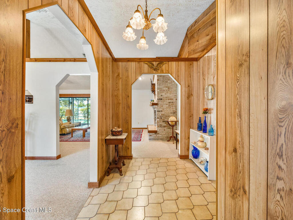 1007 Pineapple Avenue, Palm Bay, FL 32905