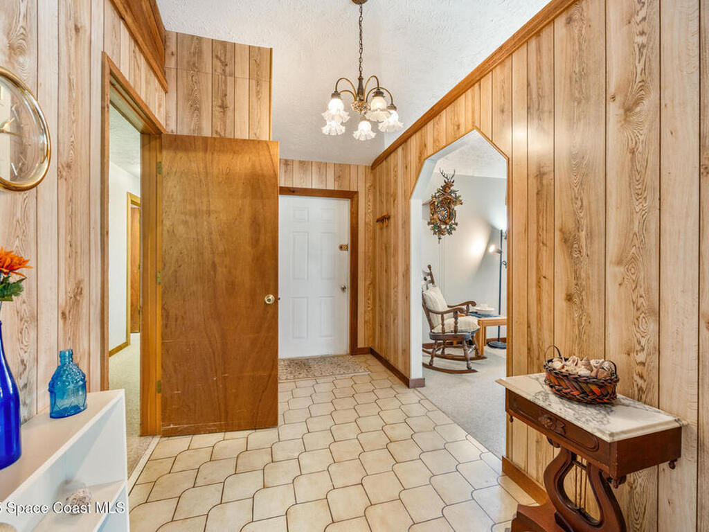 1007 Pineapple Avenue, Palm Bay, FL 32905