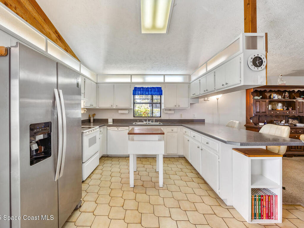 1007 Pineapple Avenue, Palm Bay, FL 32905