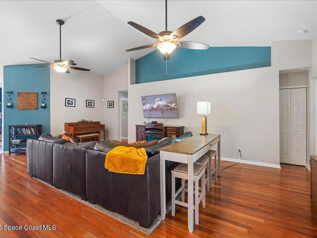 1235 Pemberton Trail, Malabar, FL 32950