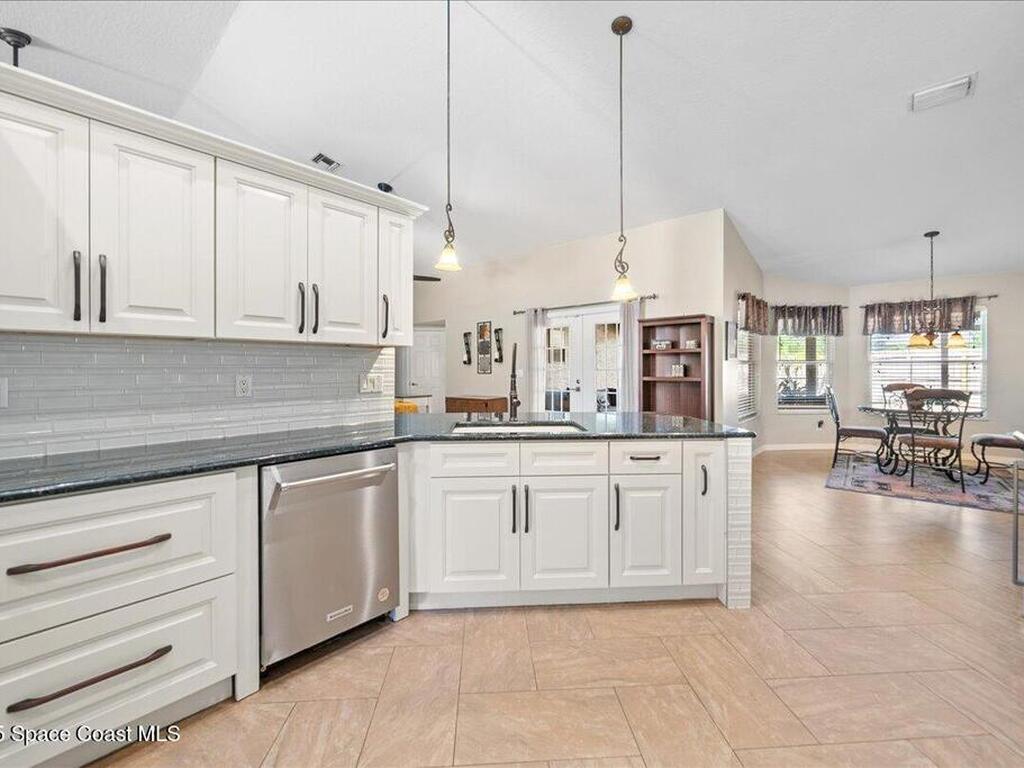 1235 Pemberton Trail, Malabar, FL 32950