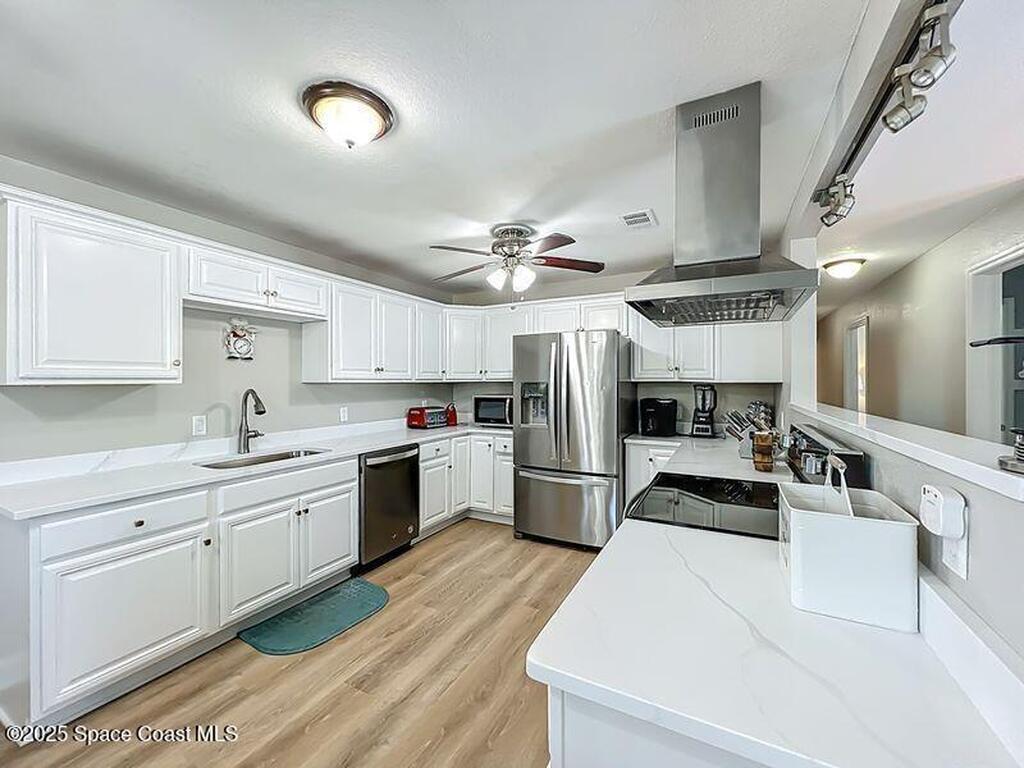 280 Monroe Avenue, Cape Canaveral, FL 32920