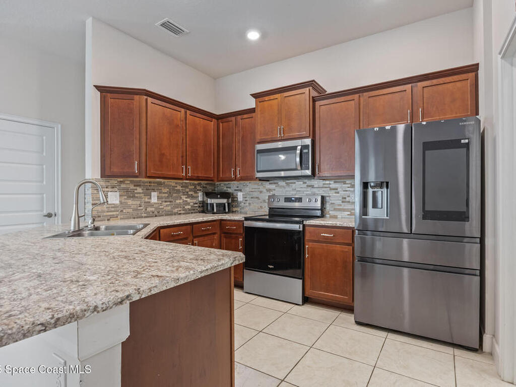 813 Moment Street, Cocoa, FL 32926