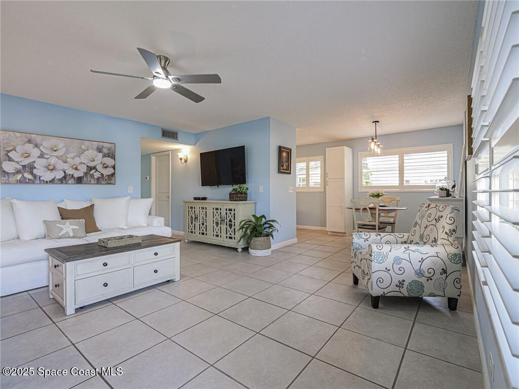 40 Vista Gardens Trail, Vero Beach, FL 32962