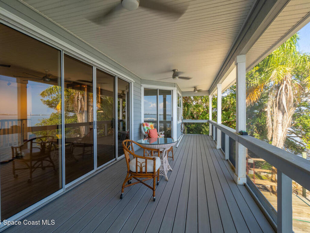 954 S Banana River Drive, Merritt Island, FL 32952