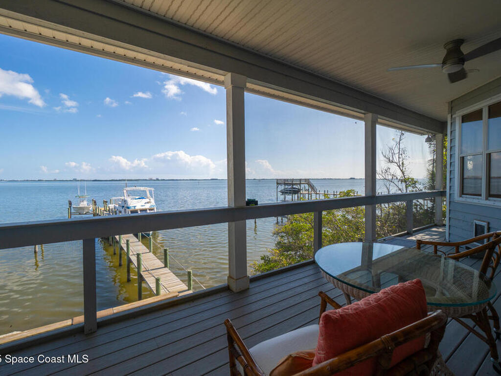 954 S Banana River Drive, Merritt Island, FL 32952