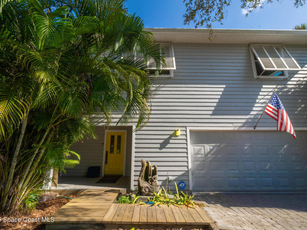 954 S Banana River Drive, Merritt Island, FL 32952