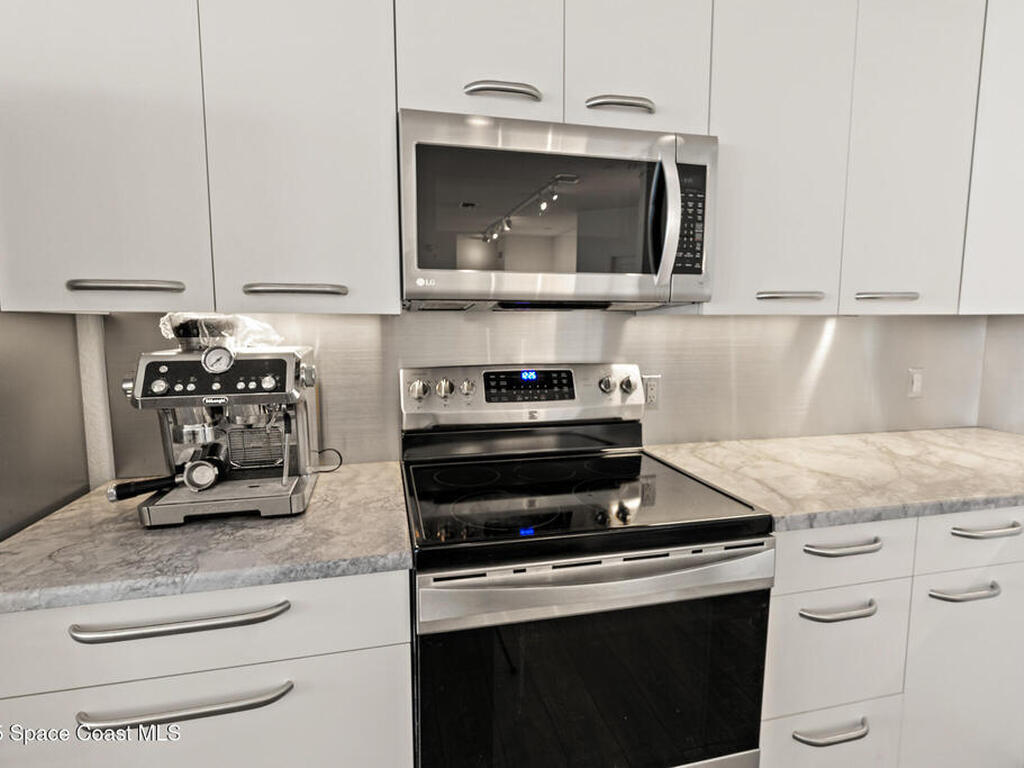 954 S Banana River Drive, Merritt Island, FL 32952