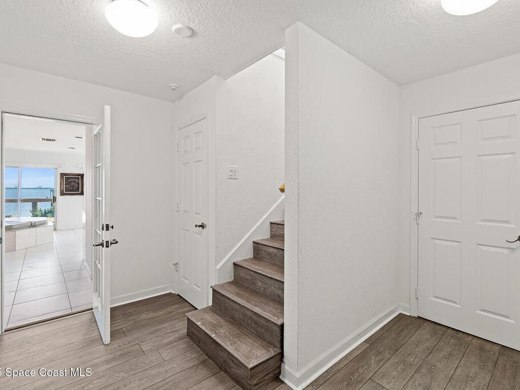 954 S Banana River Drive, Merritt Island, FL 32952