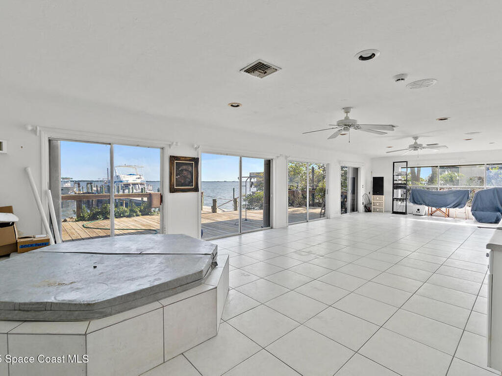 954 S Banana River Drive, Merritt Island, FL 32952