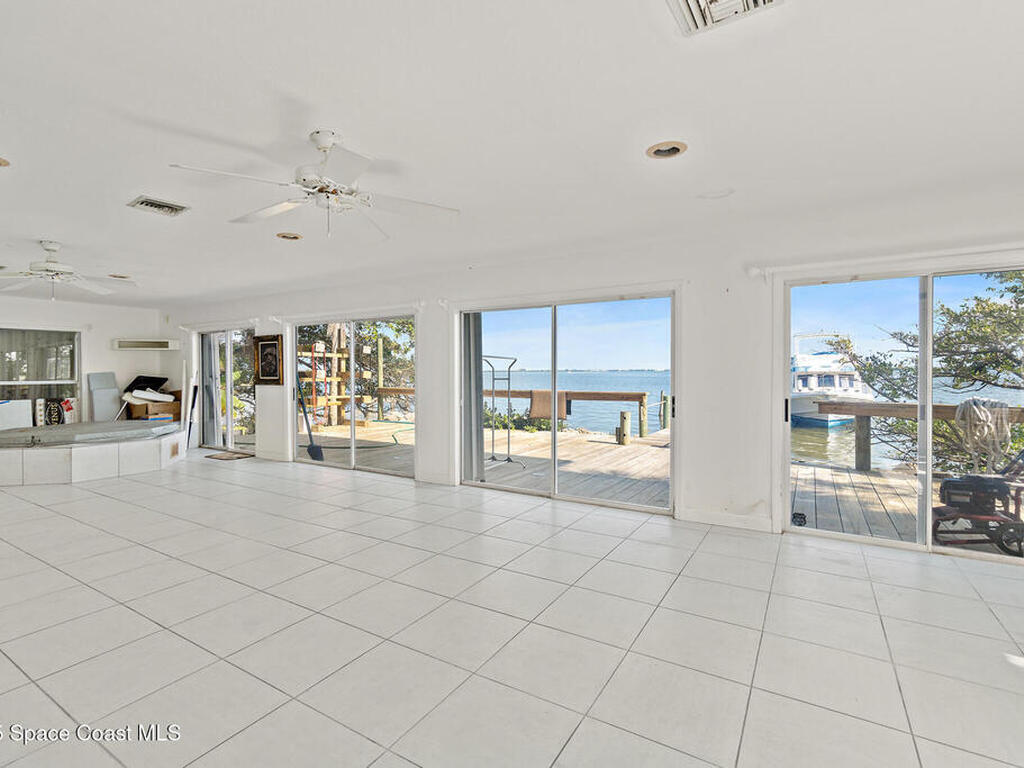 954 S Banana River Drive, Merritt Island, FL 32952