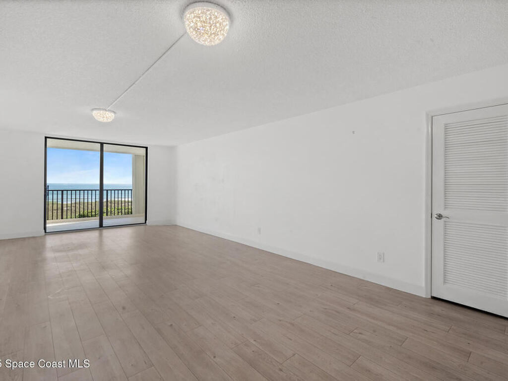 1860 N Atlantic Avenue, Cocoa Beach, FL 32931