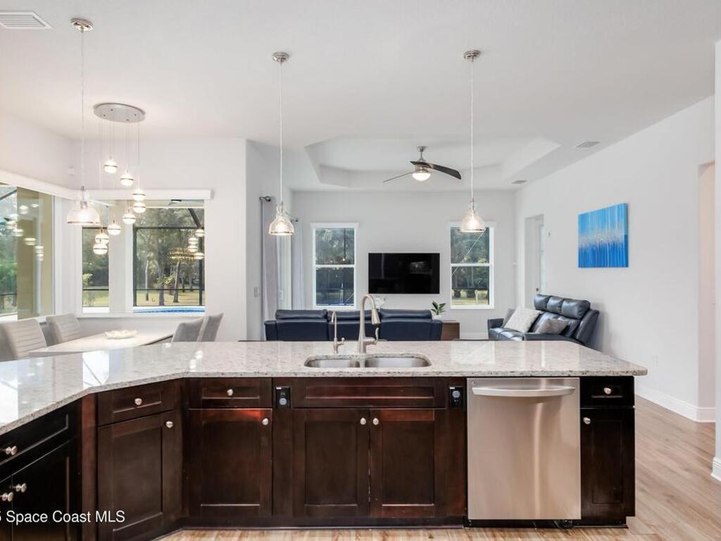 2402 Westhorpe Drive, Malabar, FL 32950