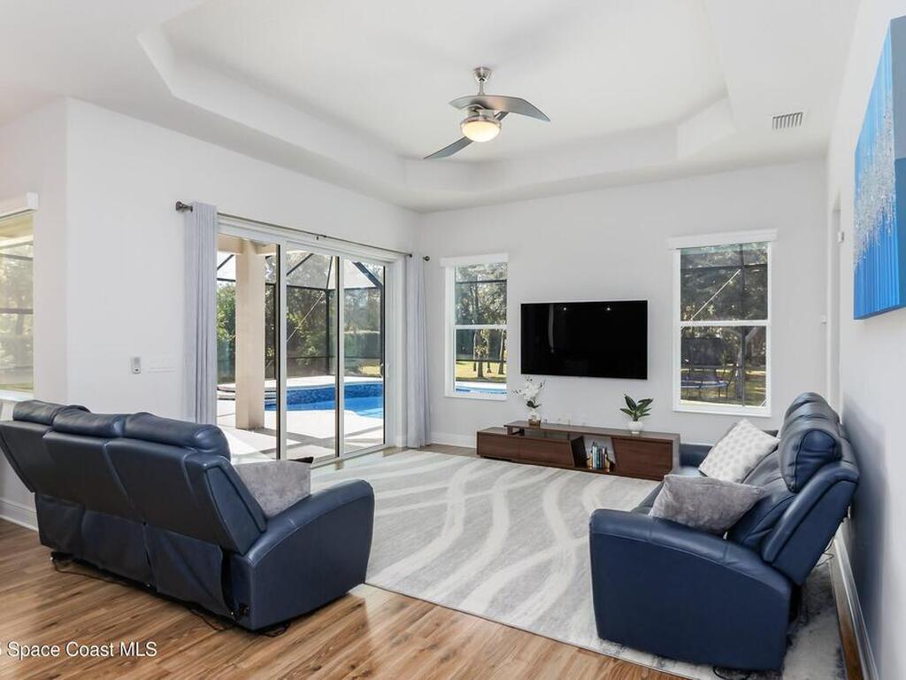 2402 Westhorpe Drive, Malabar, FL 32950