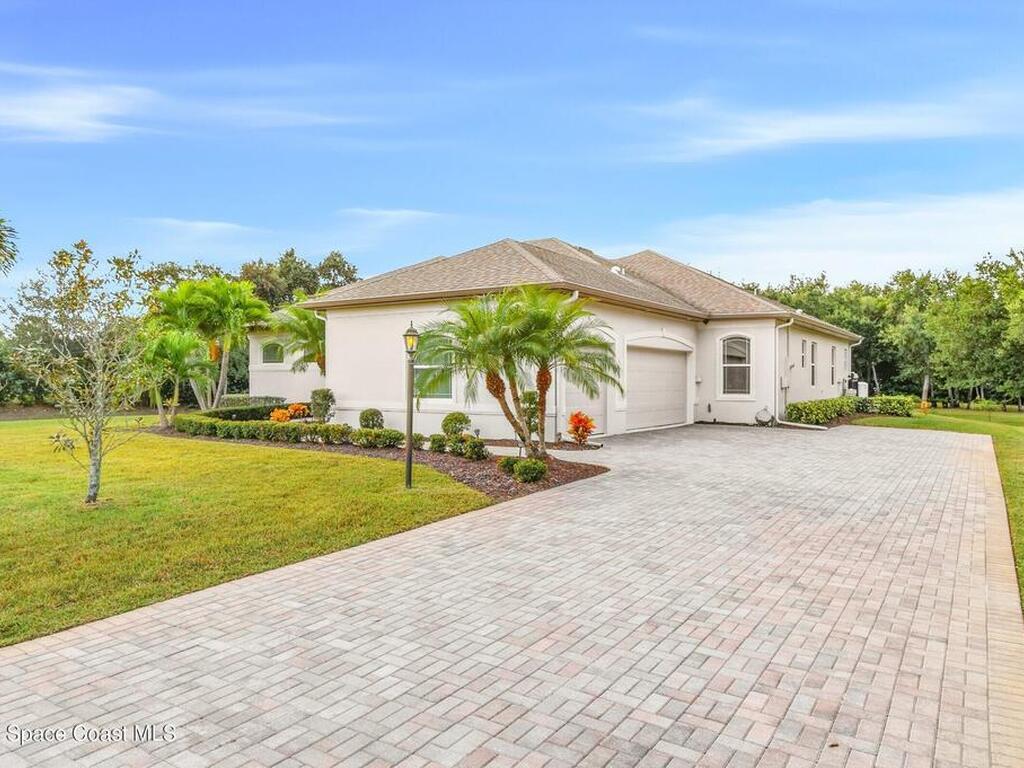 2402 Westhorpe Drive, Malabar, FL 32950