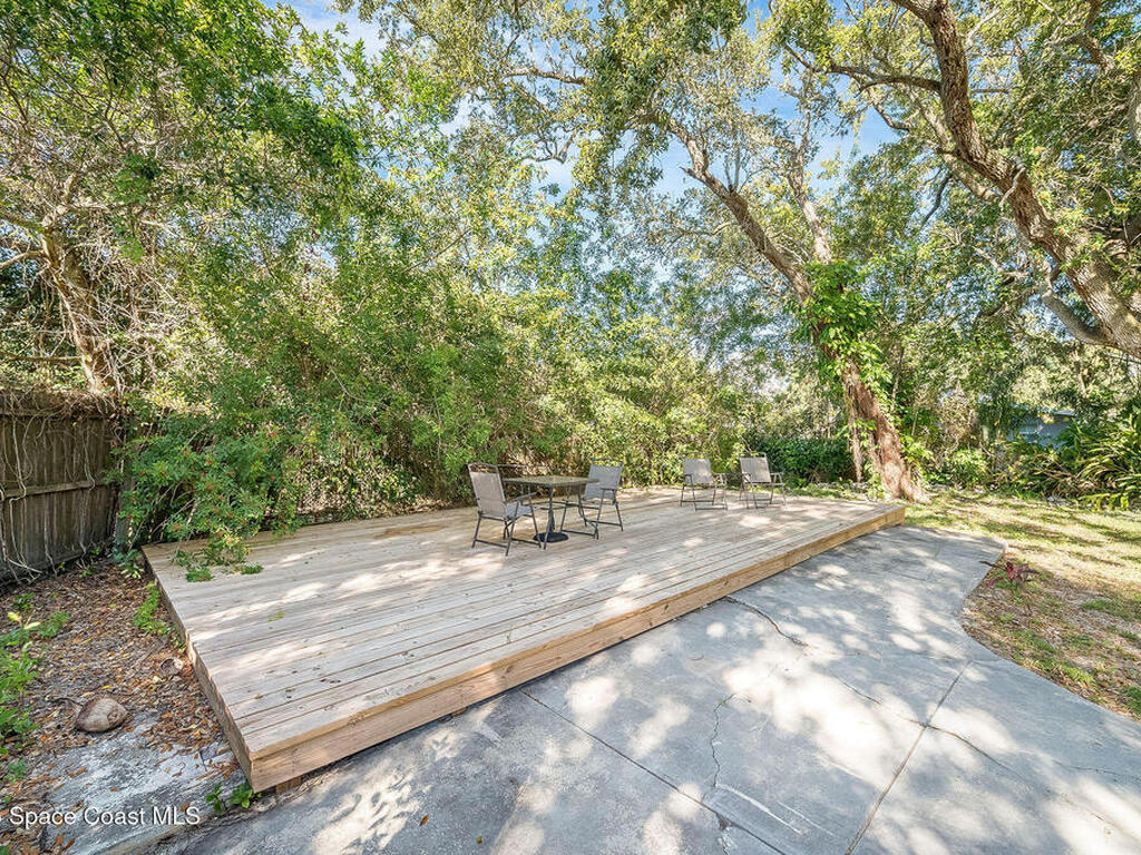 66 Moore Avenue, Merritt Island, FL 32952