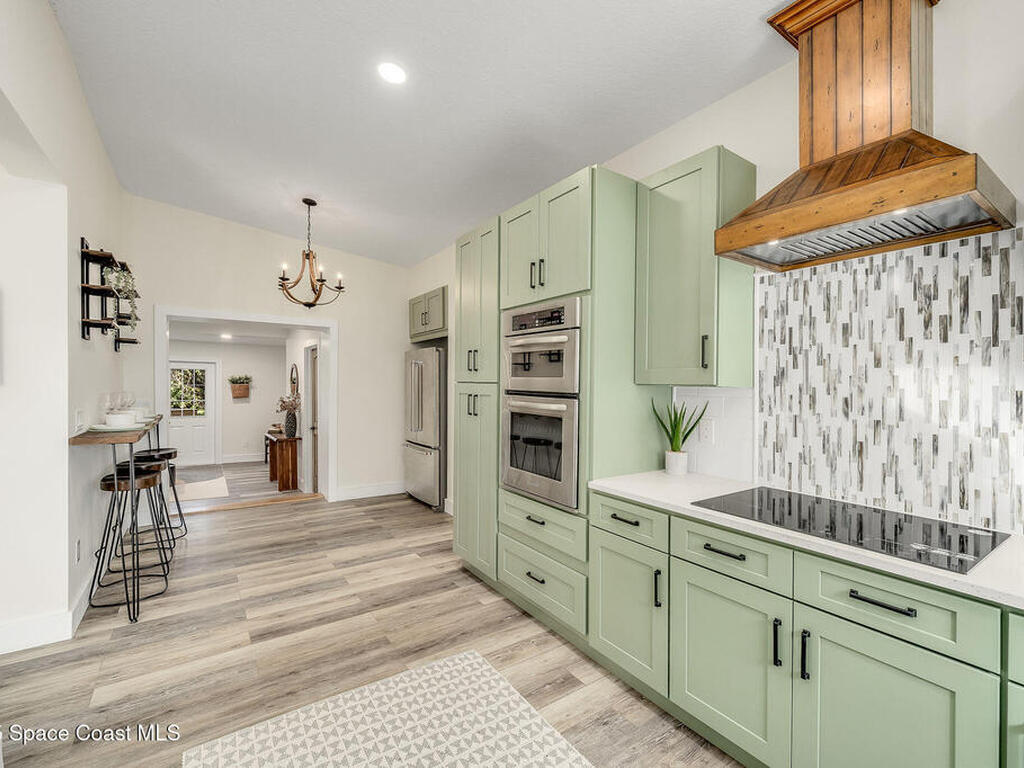 66 Moore Avenue, Merritt Island, FL 32952