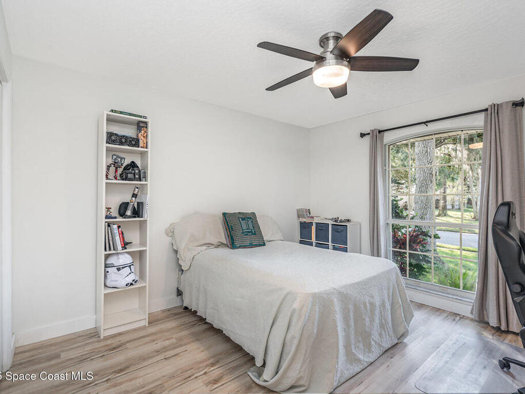 1885 Hammock Estate Lane, Melbourne, FL 32934