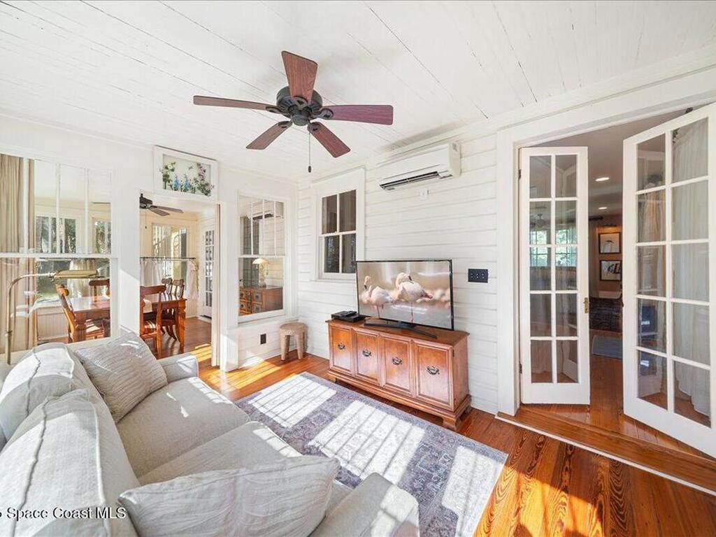 241 N Indian River Drive, Cocoa, FL 32922