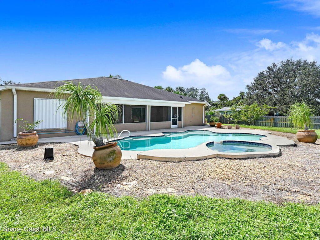 5490 Cangro Street, Cocoa, FL 32926