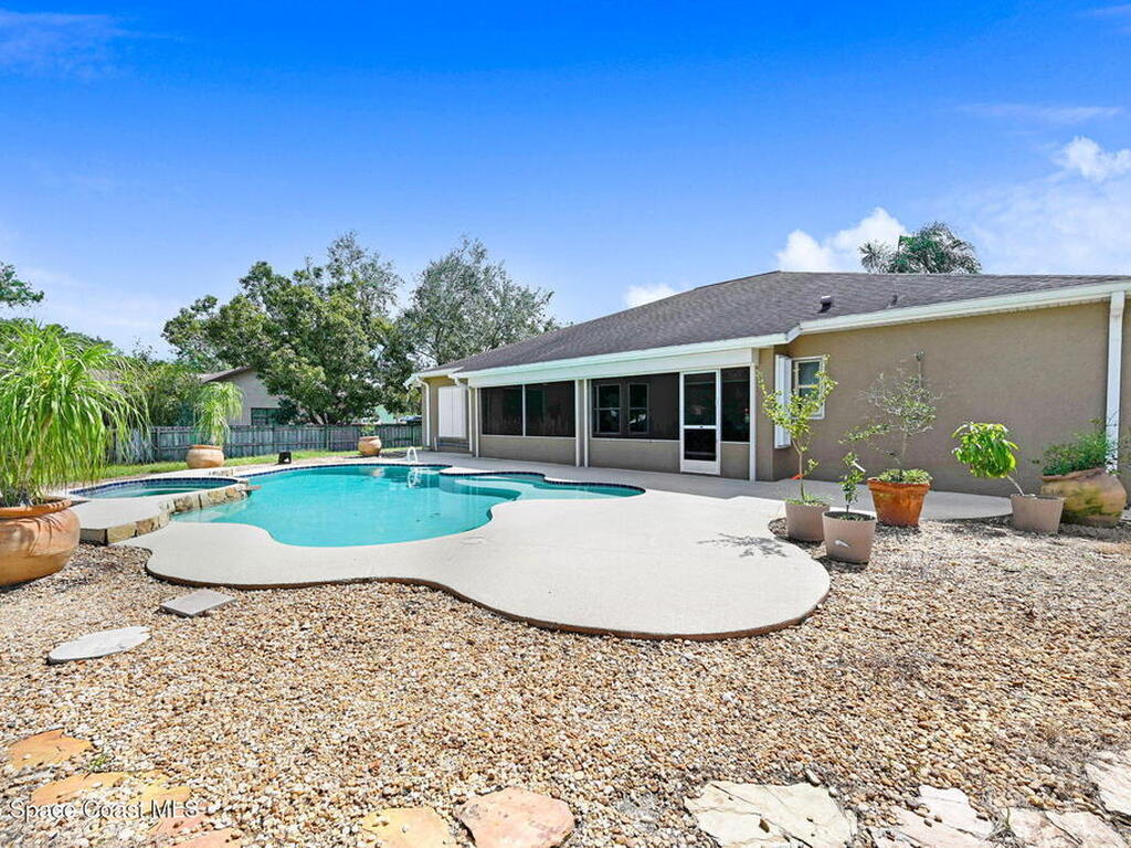 5490 Cangro Street, Cocoa, FL 32926