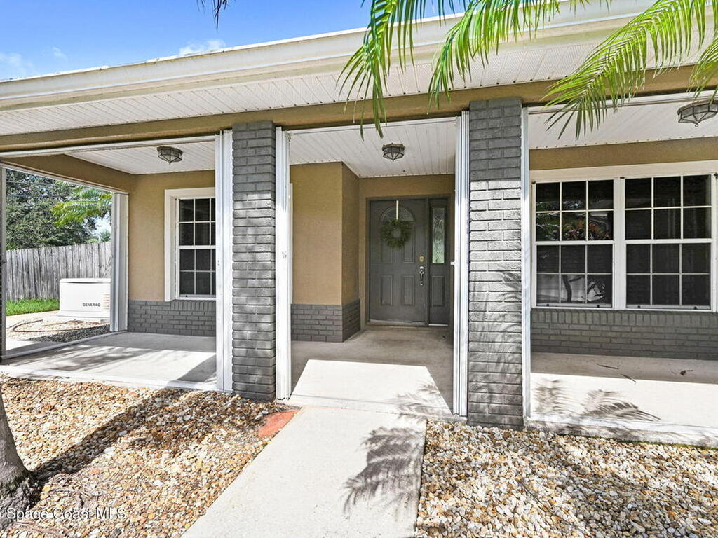 5490 Cangro Street, Cocoa, FL 32926