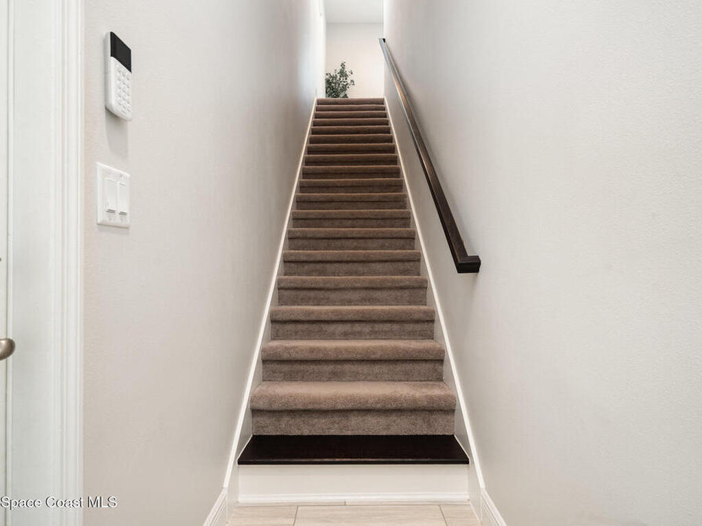 8644 Mammut Way, Melbourne, FL 32940