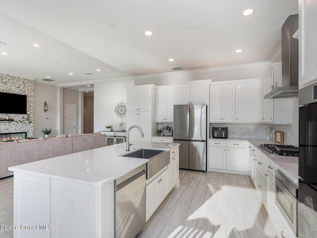 8644 Mammut Way, Melbourne, FL 32940