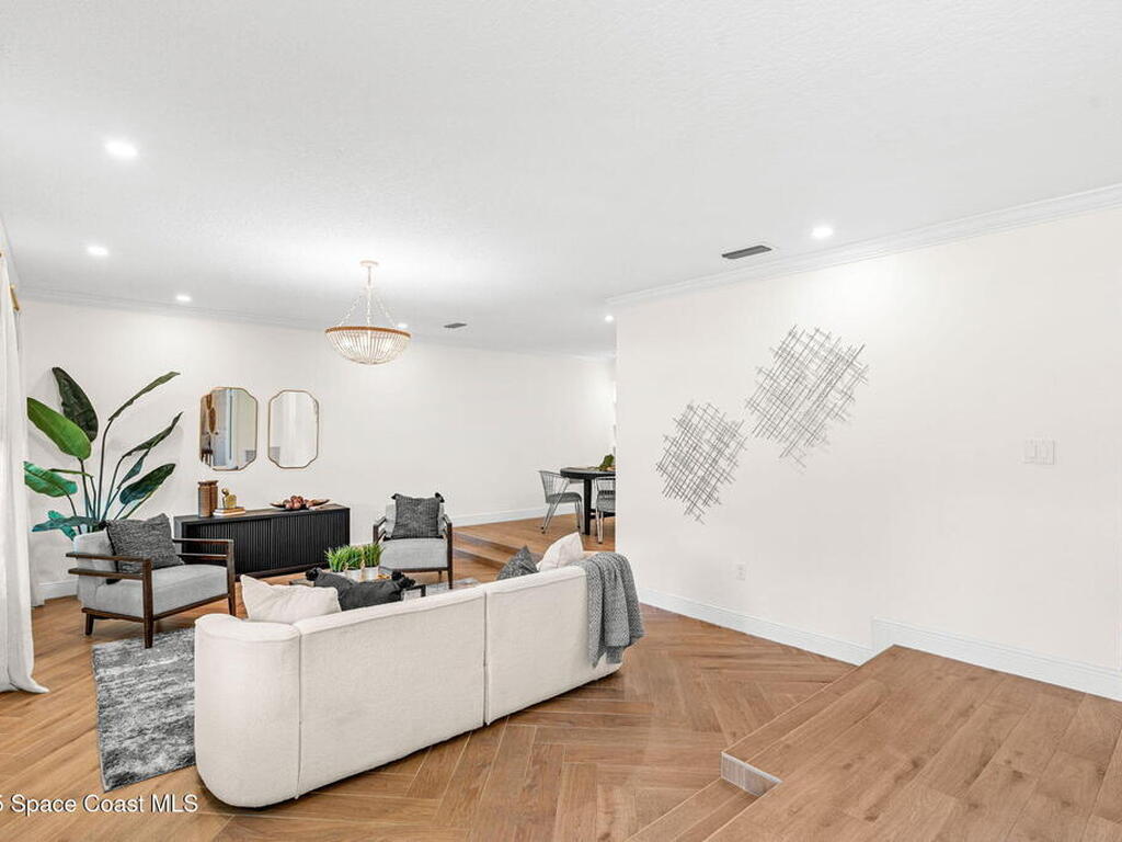 1750 Shore View Drive, Indialantic, FL 32903