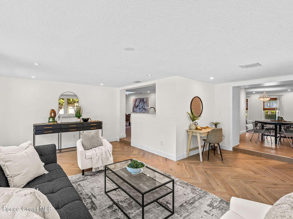 1750 Shore View Drive, Indialantic, FL 32903