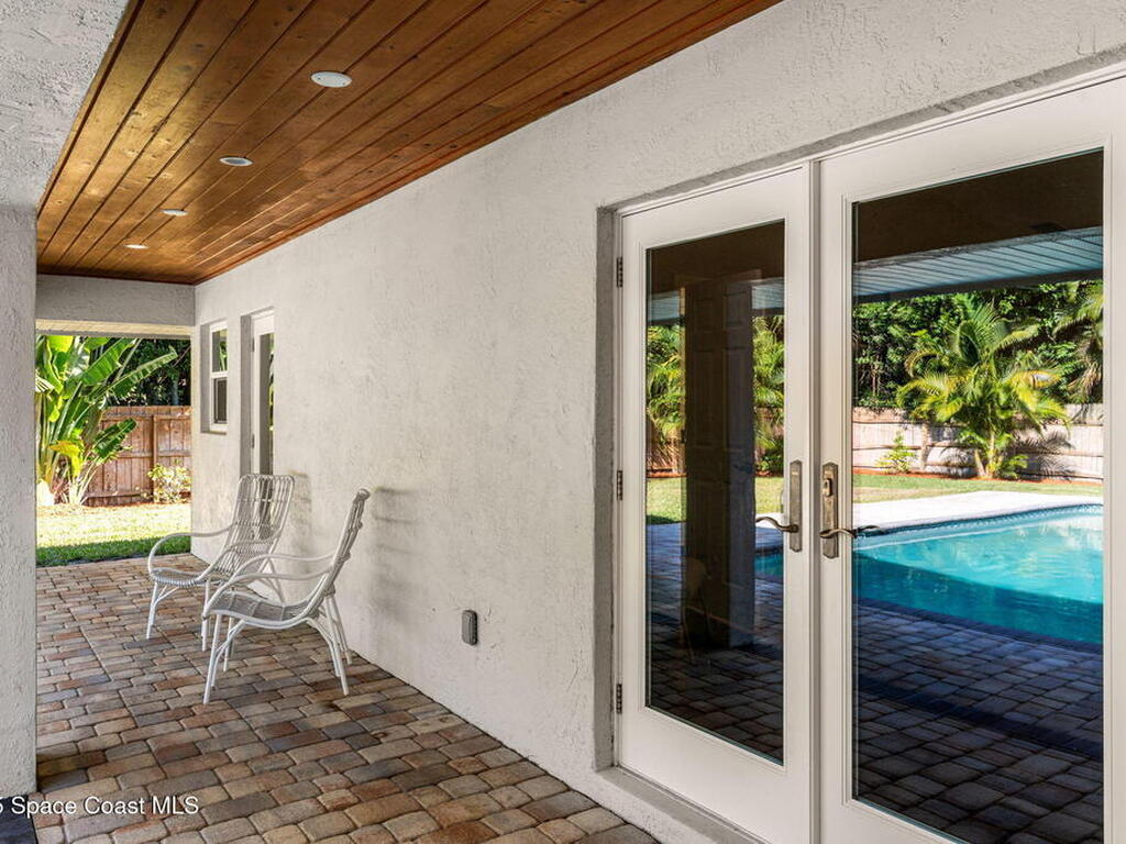 1750 Shore View Drive, Indialantic, FL 32903