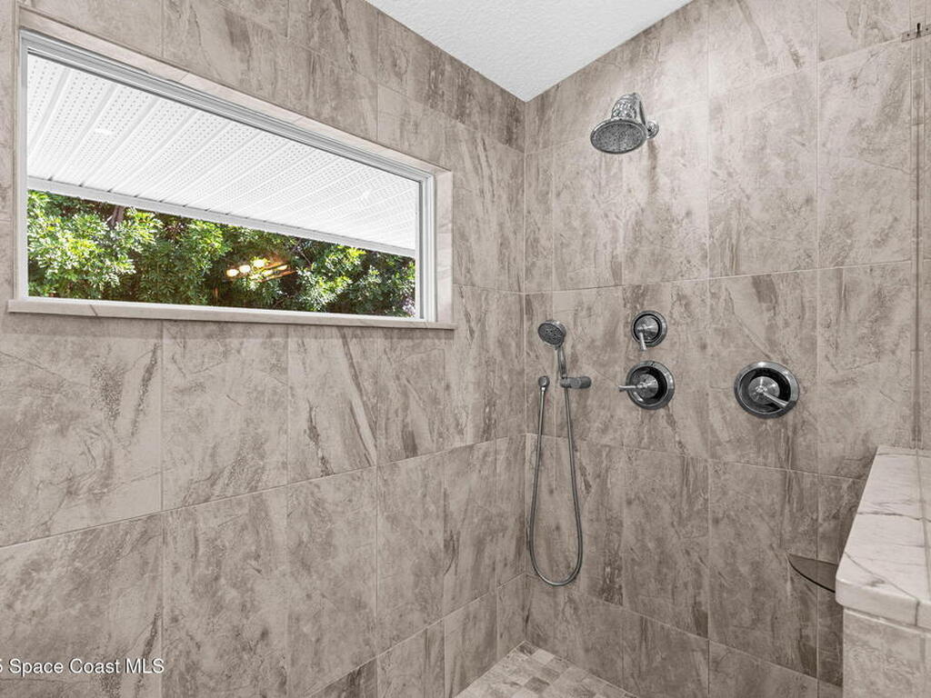 1750 Shore View Drive, Indialantic, FL 32903