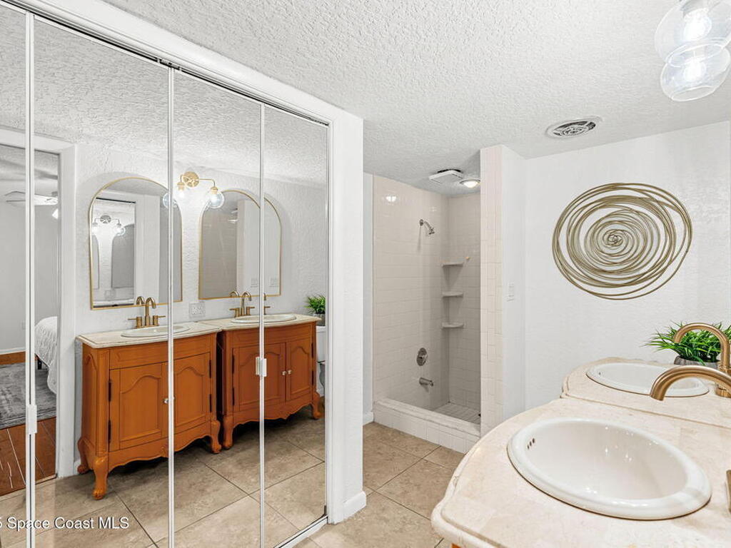 1750 Shore View Drive, Indialantic, FL 32903