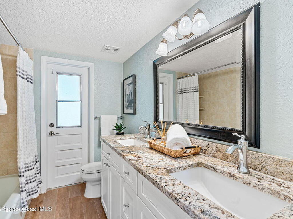 1750 Shore View Drive, Indialantic, FL 32903