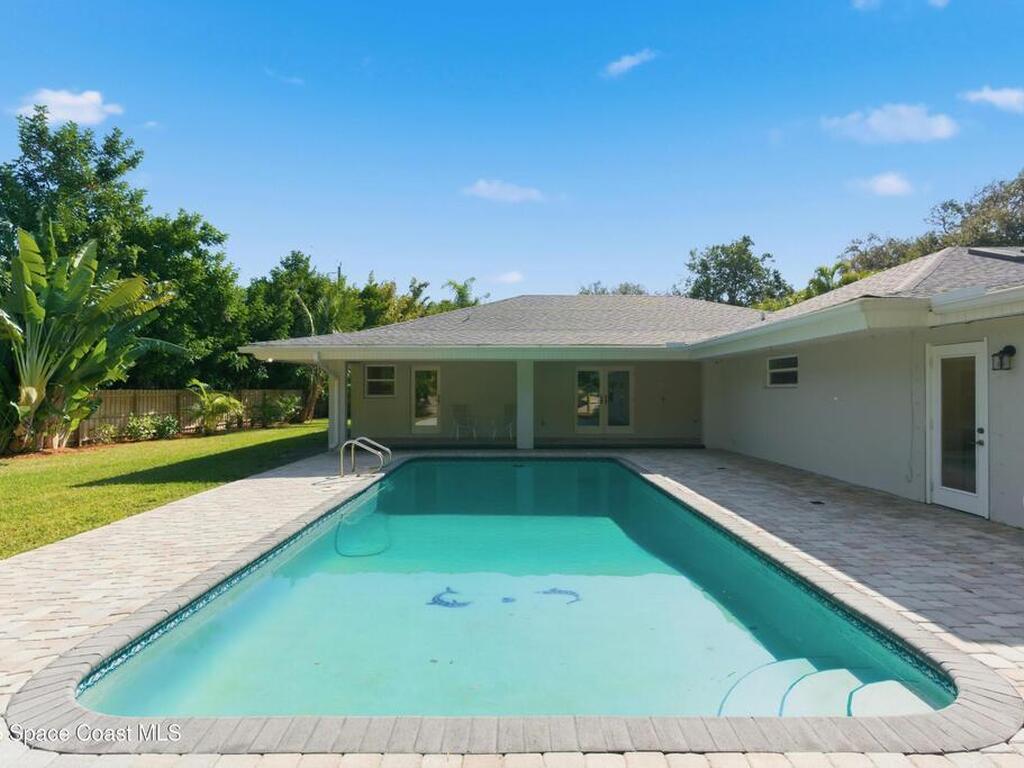 1750 Shore View Drive, Indialantic, FL 32903