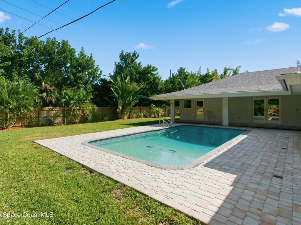 1750 Shore View Drive, Indialantic, FL 32903