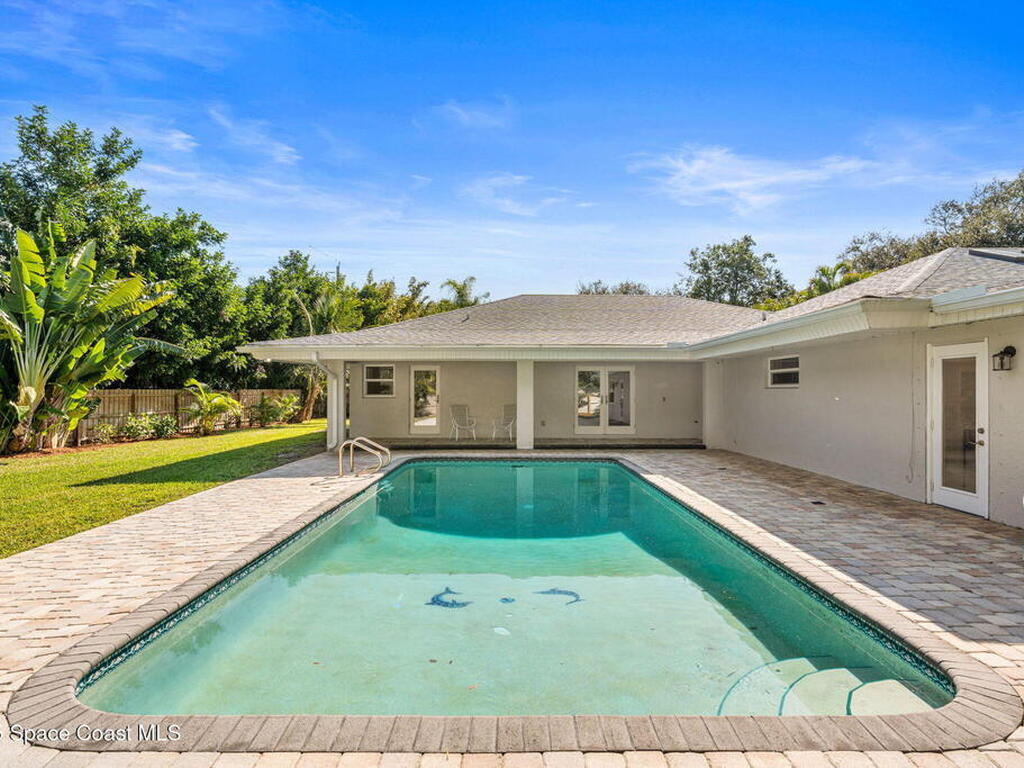 1750 Shore View Drive, Indialantic, FL 32903