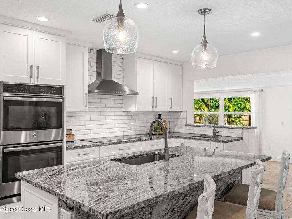 1750 Shore View Drive, Indialantic, FL 32903