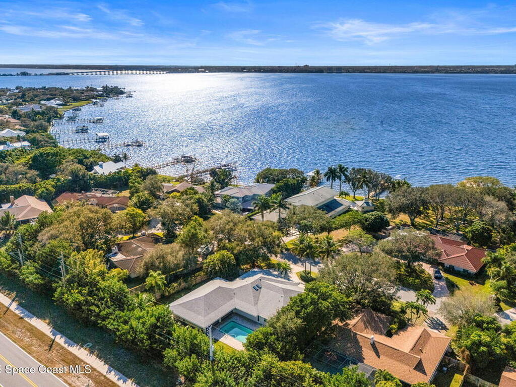 1750 Shore View Drive, Indialantic, FL 32903
